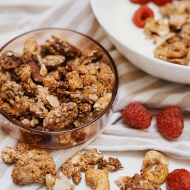 Granola orzechowa z miodem